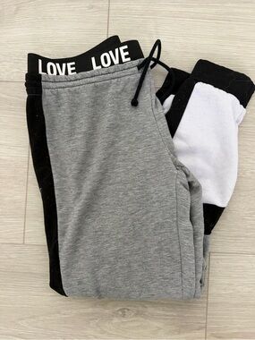 Women’s Gray and Black Jogger Sweatpants